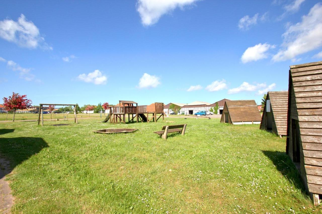 Ferienpark Neddesitz Fewo 48 - Balkon, Ausblick Bagian luar foto